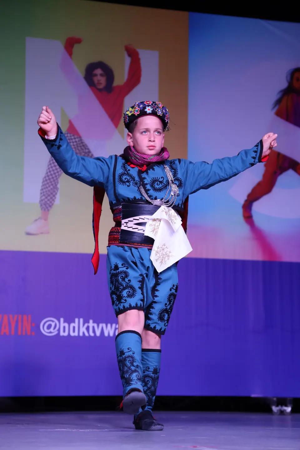 Sahne performansında dansçı, etkinlik fotoğrafçılığı